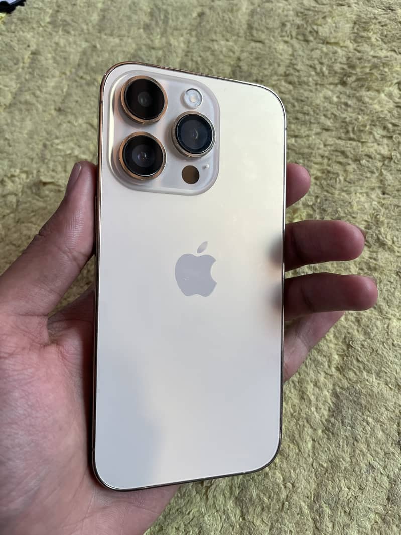 iPhone 14 pro 0