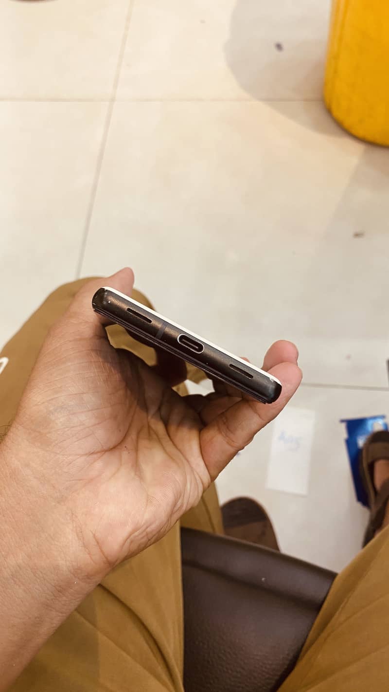 Pixel 6A 3