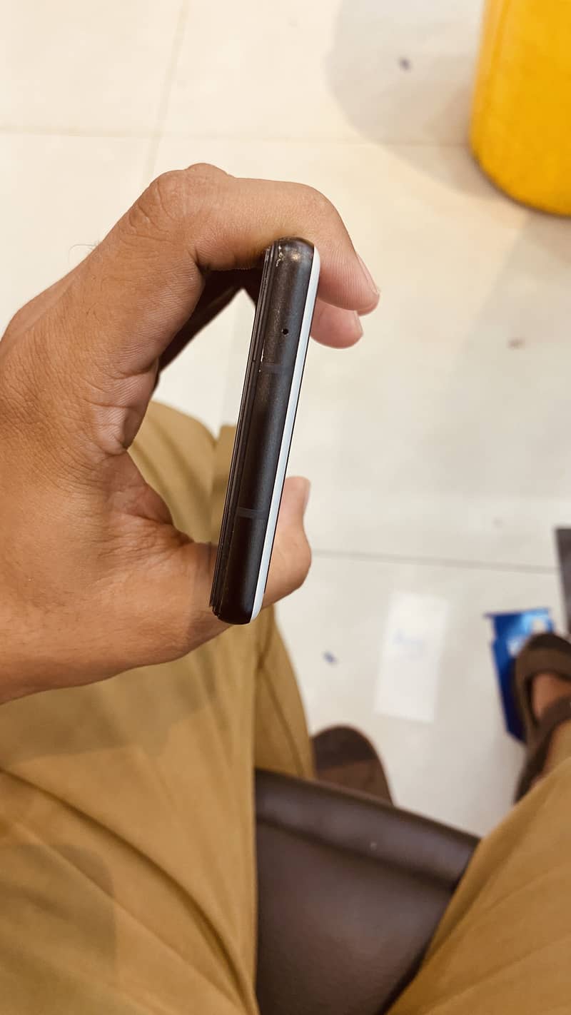 Pixel 6A 5