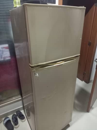 Family size Dawlance refrigerator