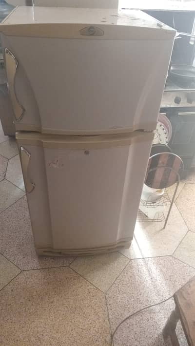 Medium Size Fridge for Sale in Good Condition