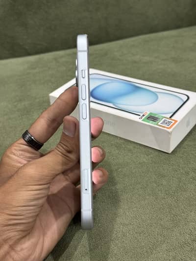 Apple iPhone 15
