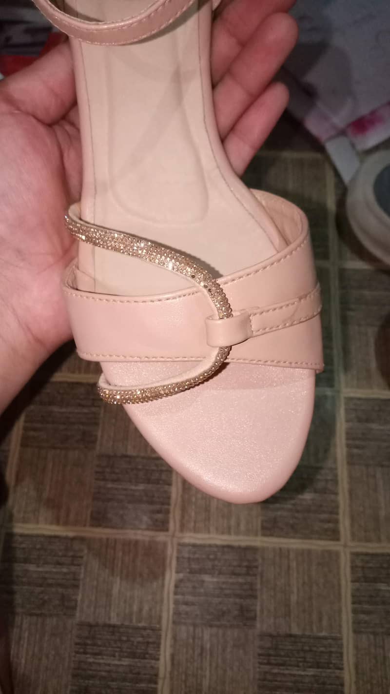 block heels 4