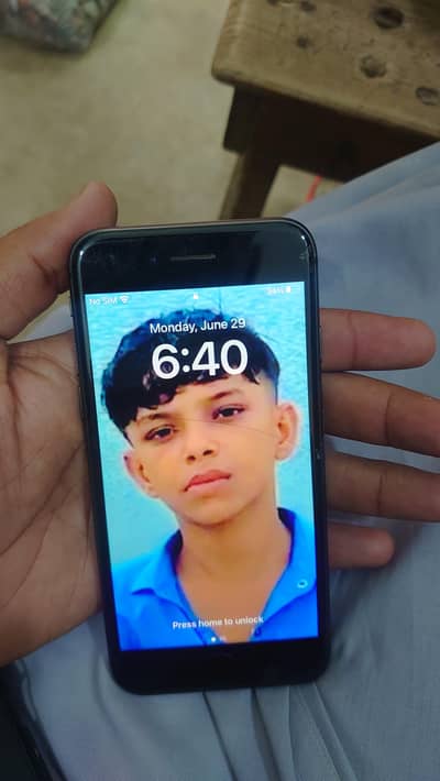Apple iPhone 8