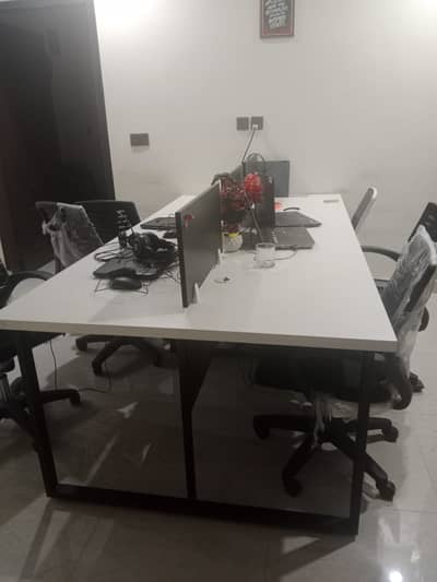 office furniture \ office chair \ workstation table \ laptop table