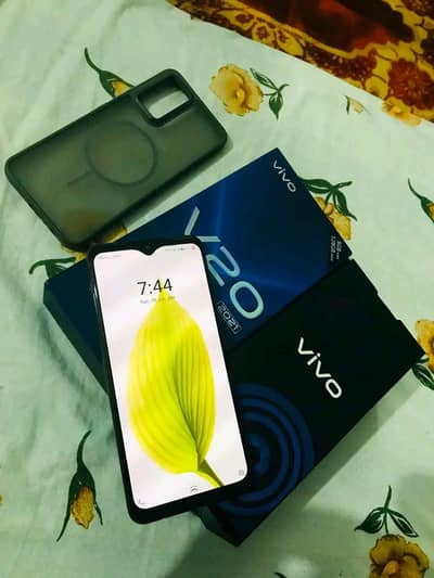 Vivo v20 8GB RAM 256 GB memory PTA approved. 0324=8193=531
