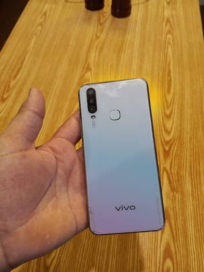 Vivo Y17