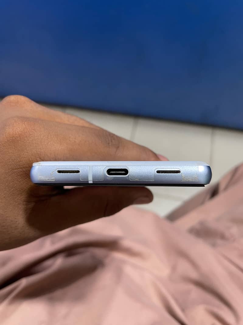 Google Pixel 7a 5