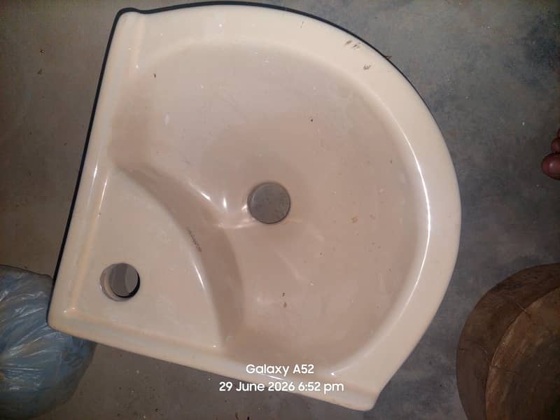 Side Corner Basins 1