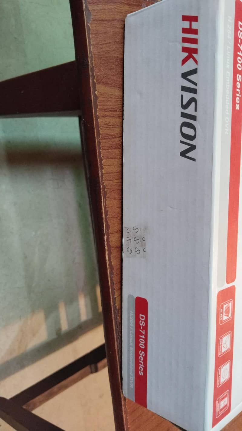 Cctv camera with DVR 8