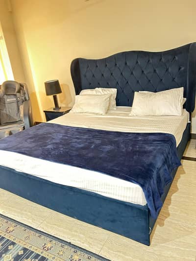 King size  new like