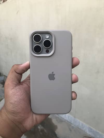 Apple iPhone 15 Pro Max natural titanium 256 gb factory unlock
