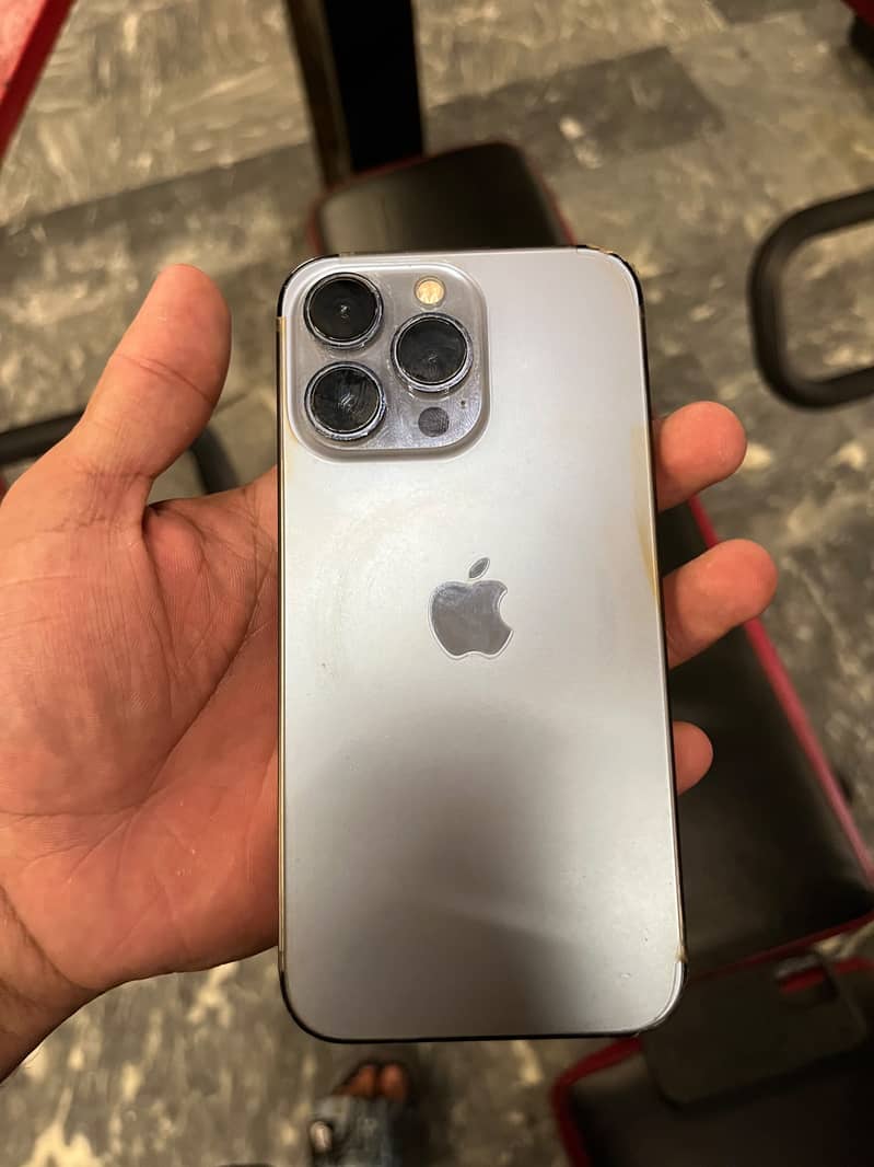 Apple iPhone 13 Pro 0