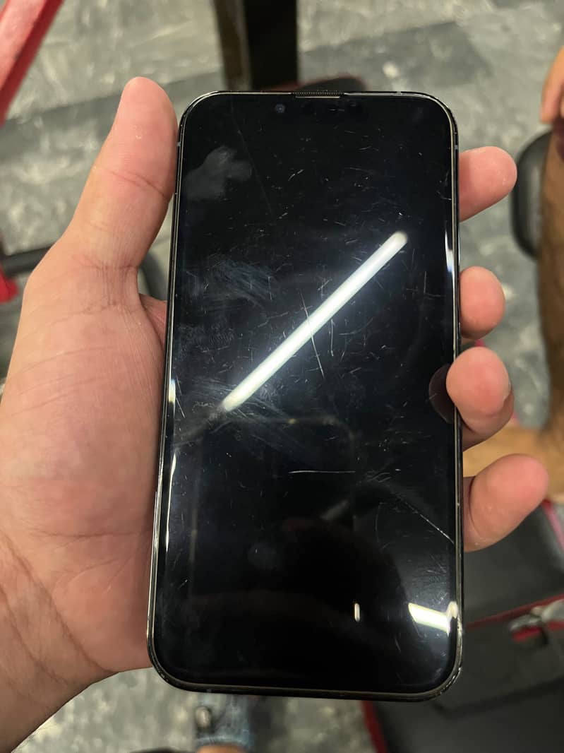 Apple iPhone 13 Pro 3