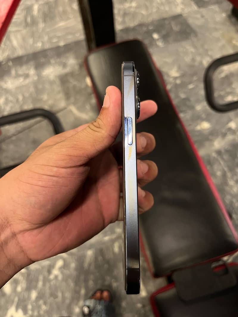 Apple iPhone 13 Pro 5