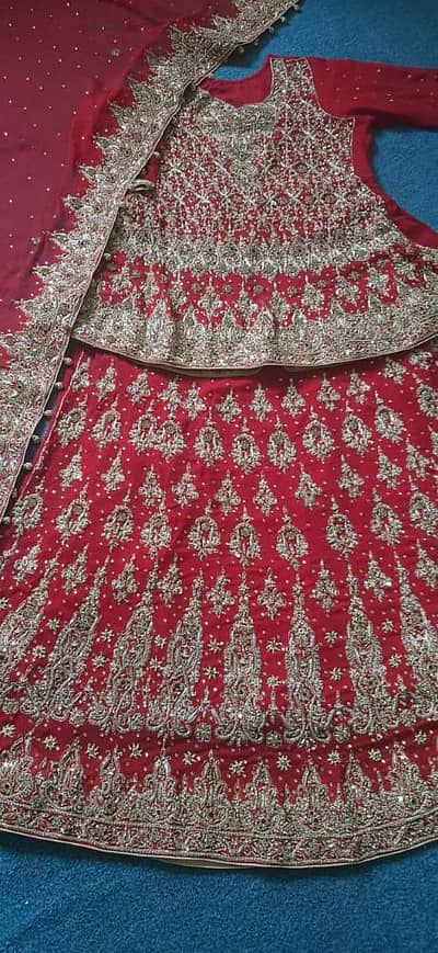 bride lehnga/ barat lehnga