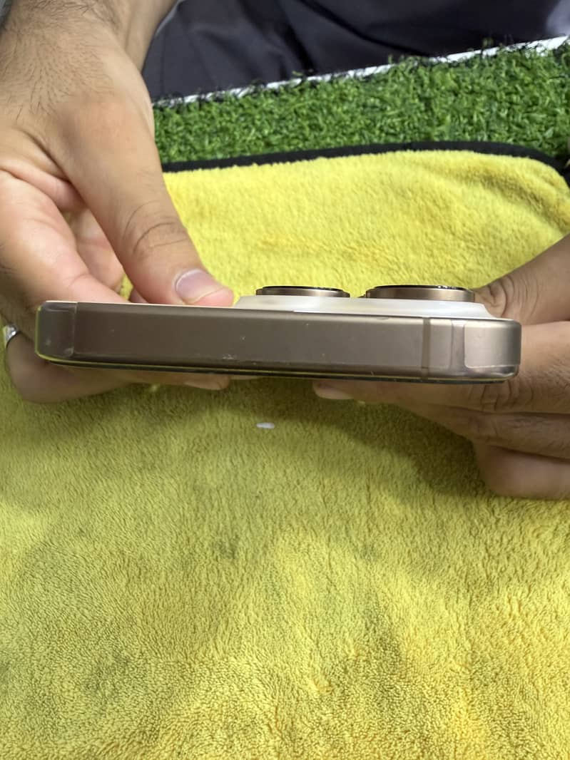 Side camera button 5