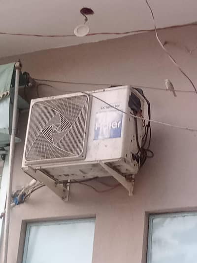 Apne purene Chiller / DC inverter/ split ac hme Sale kre