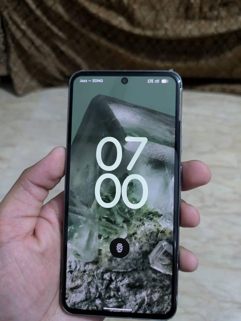 Google Pixel 8 2