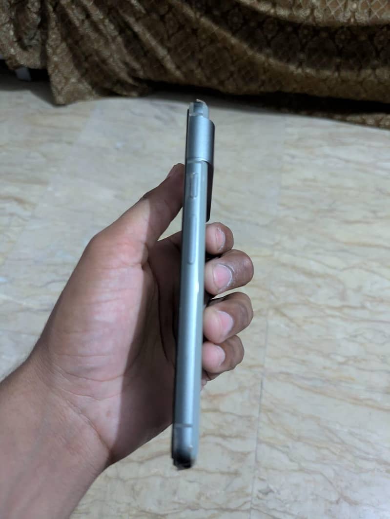 Google Pixel 8 3