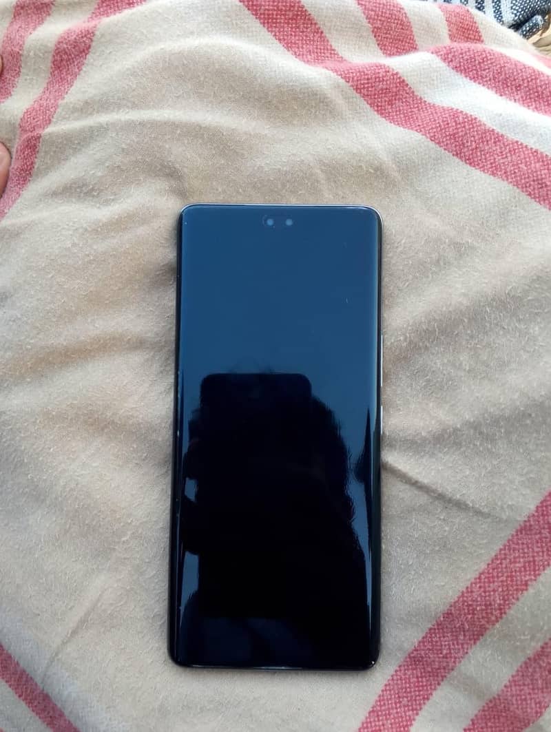 Honor 100 Pro 1
