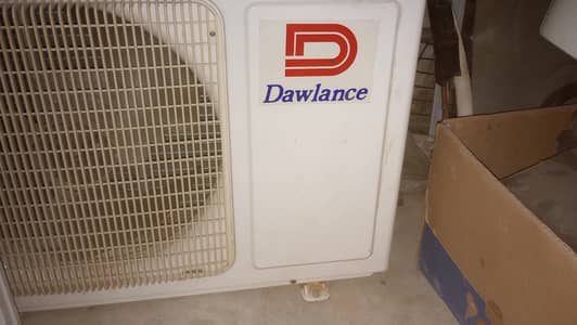 Gree 1 ton inverter 410 gass h 65000 or dalwns 1 ton no inverter 50000