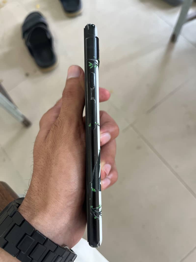 Google Pixel 6a 1