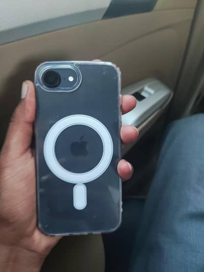 Apple iPhone 16e