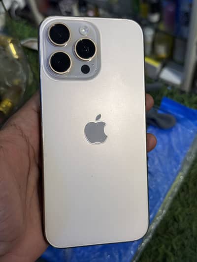 Apple iPhone 16 Pro Max