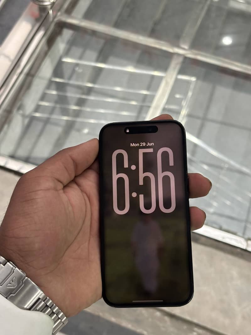 Apple iPhone 15 Pro 1