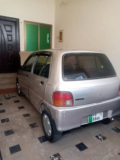Daihatsu Cuore 2003