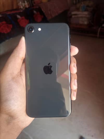 Apple iPhone SE