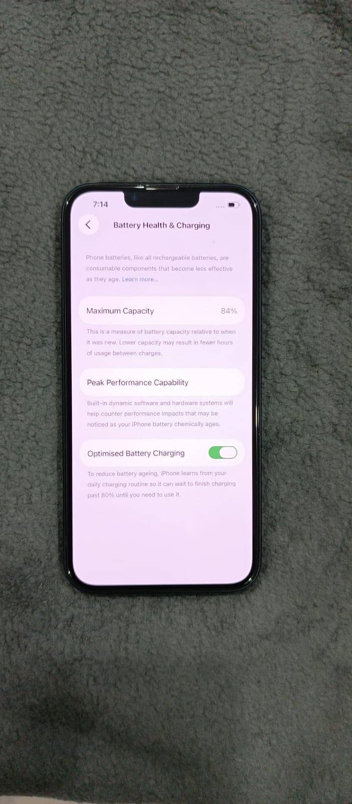 Apple iPhone 13 0