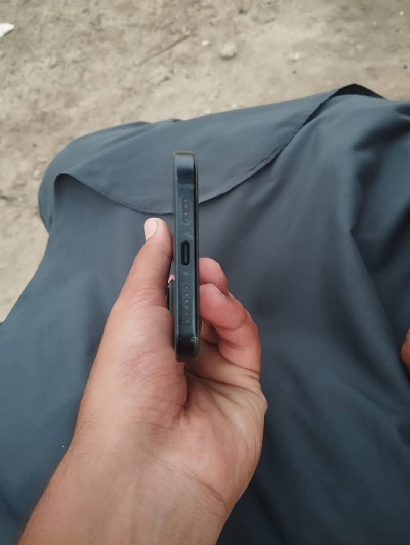 Apple iPhone 15 plus 5