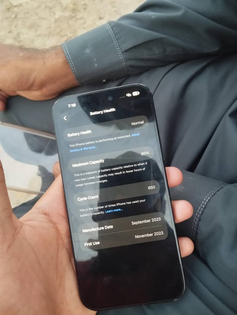 Apple iPhone 15 plus 6