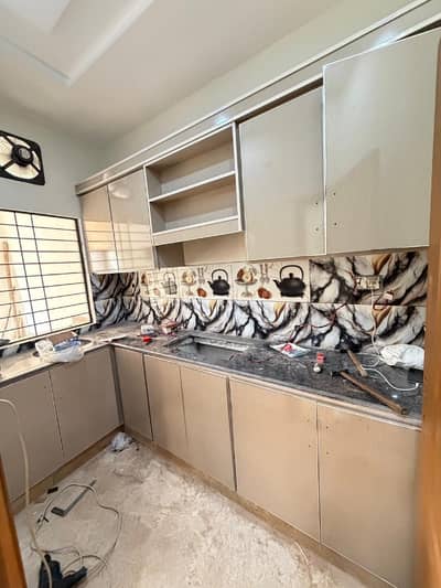 5 Marla Brand New 1st Floor Portion For Rent (Kory Stop )