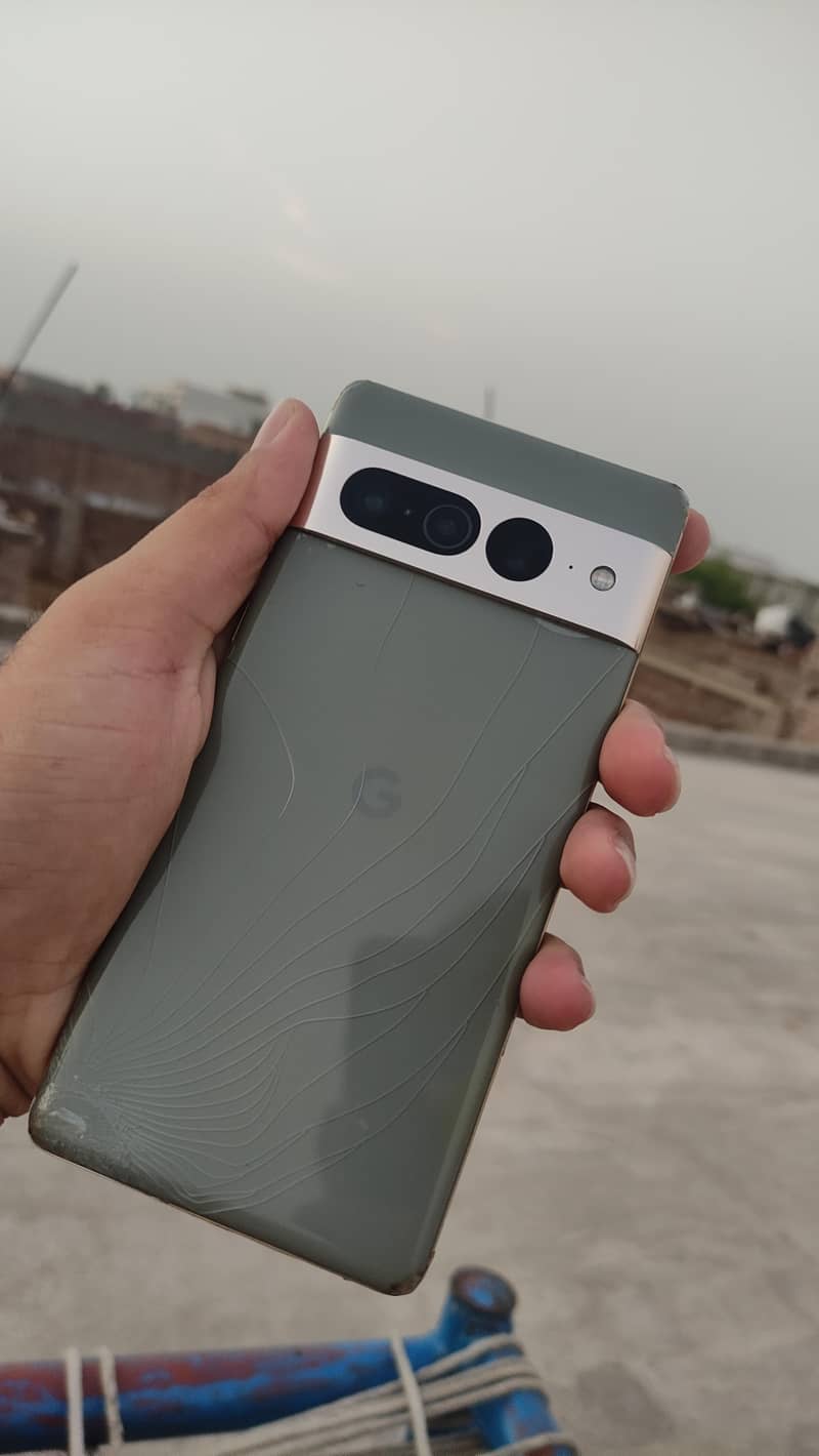 Google Pixel 7 Pro 6