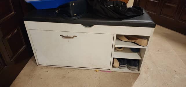shoes rack 8/10