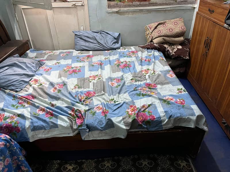 Bed large 1