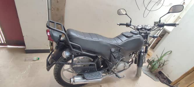 Suzuki GS 150 SE 2017