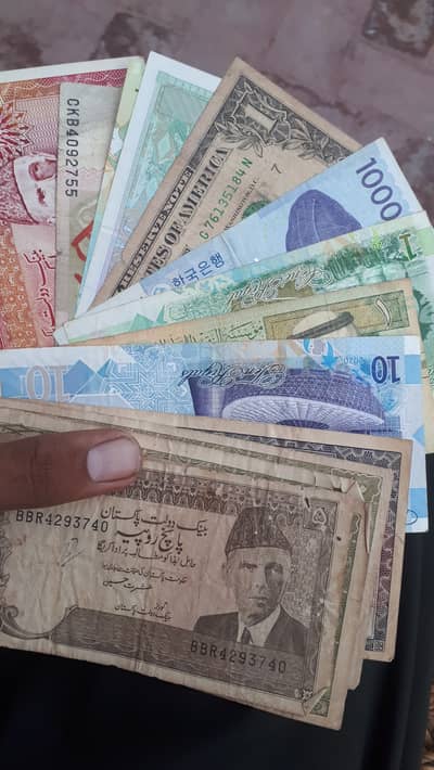 Old pakistani currency and diff country currency