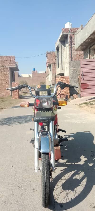 Honda CD 70 2023