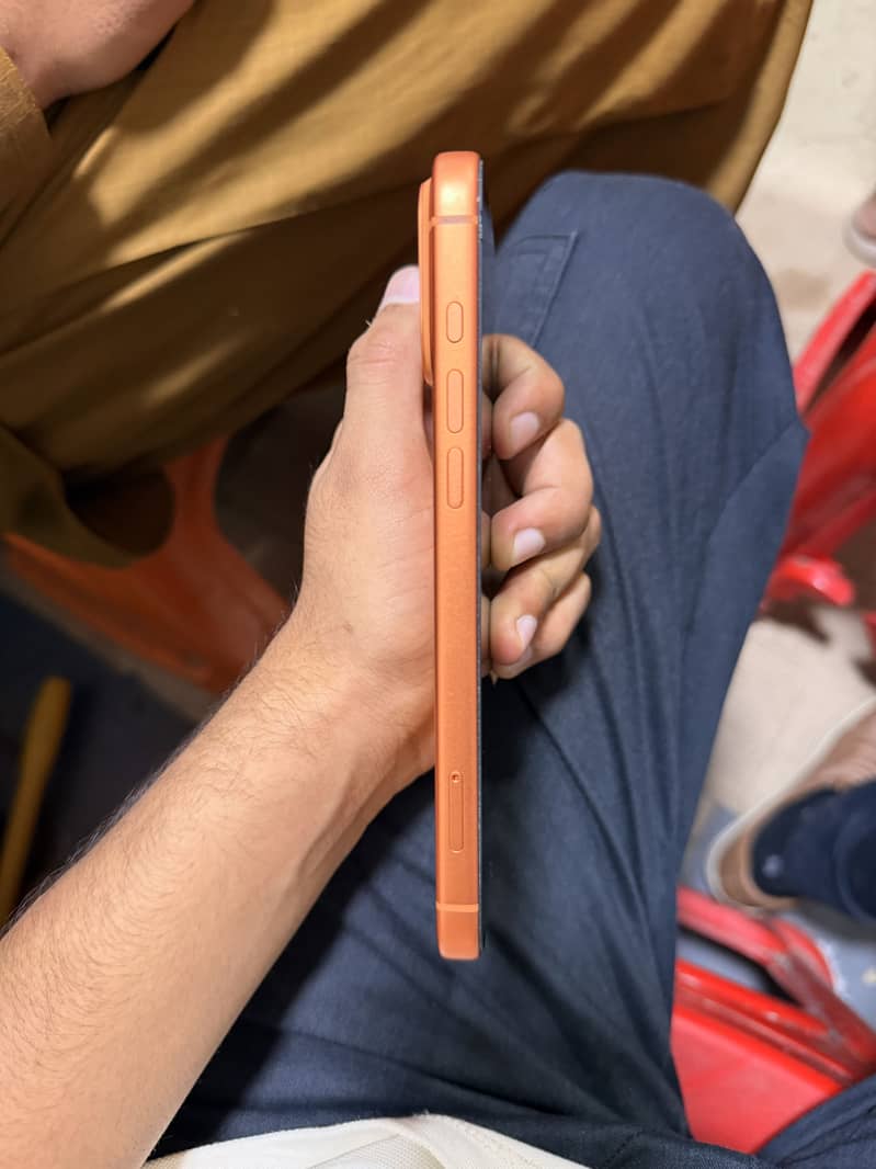 Iphone 17 pro max 12