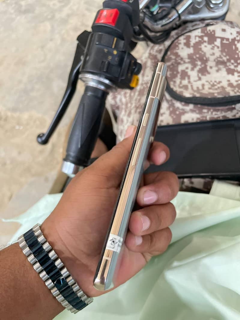 Google Pixel 7 Pro 4