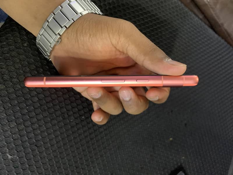 Google Pixel 7a 2