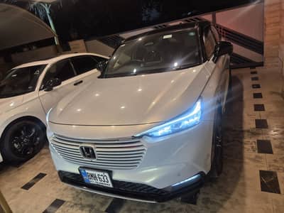 Honda Vezel e-HEV Play 2021 I Islamabad registered