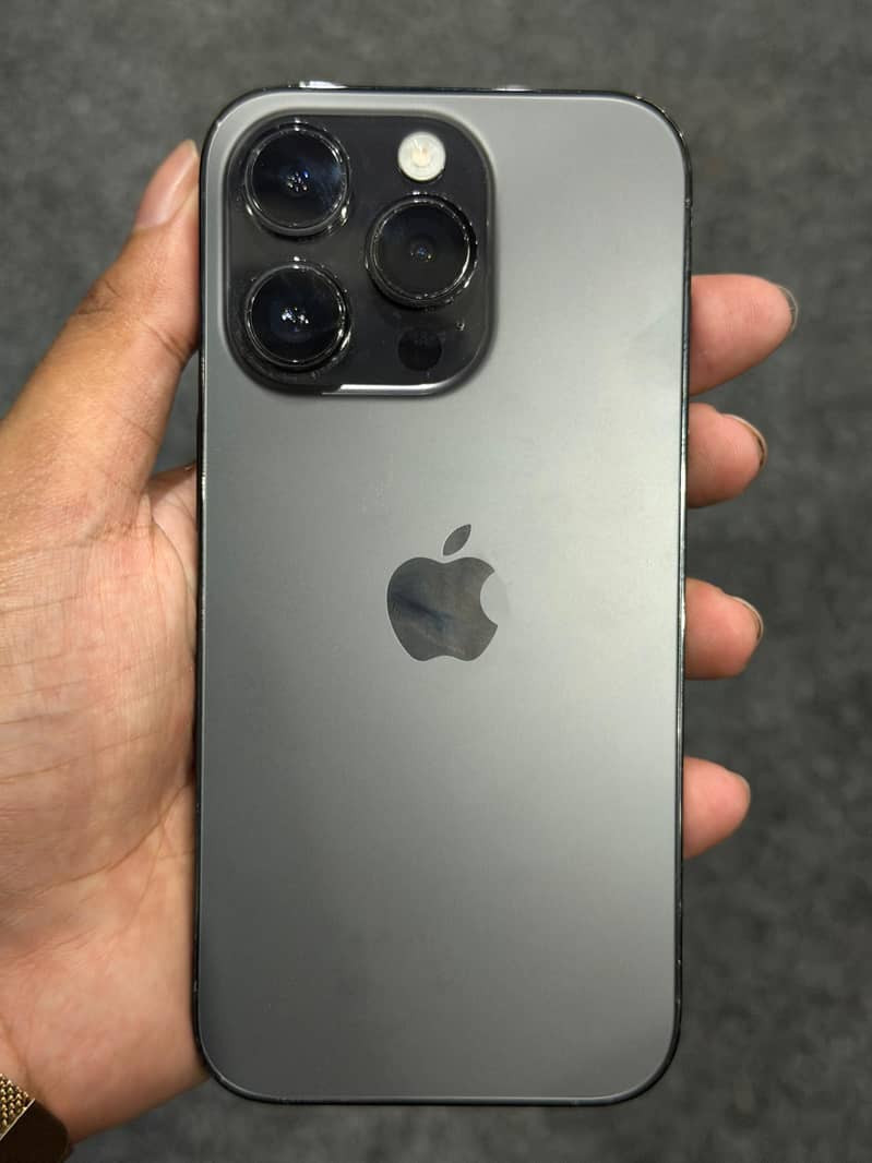 Apple iPhone 14 Pro 0