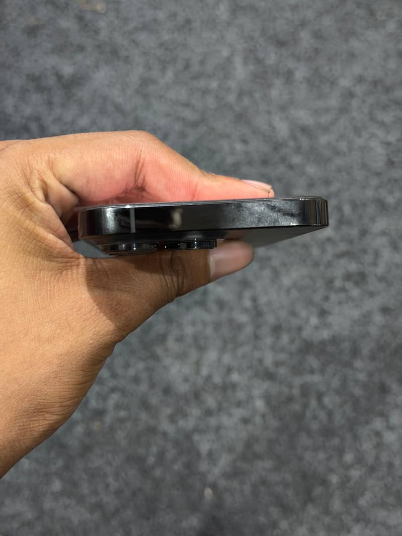 Apple iPhone 14 Pro 3