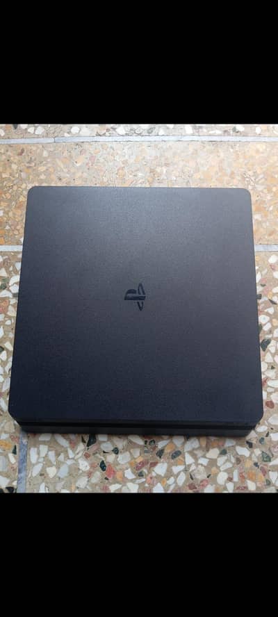 PS4 Slim