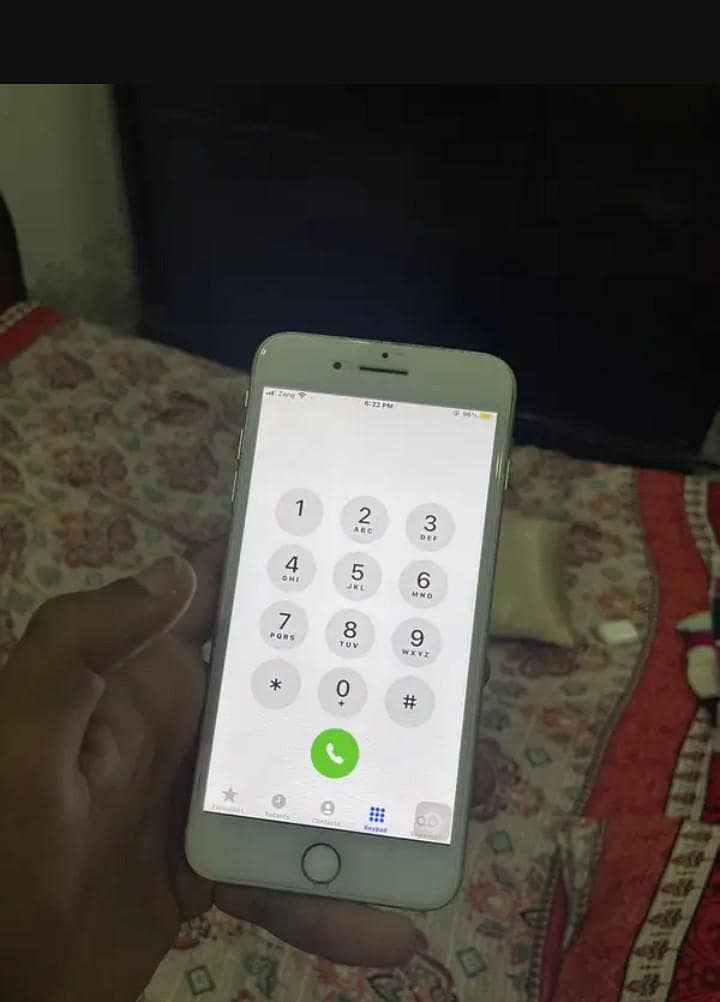 Apple iPhone 8 Plus 0